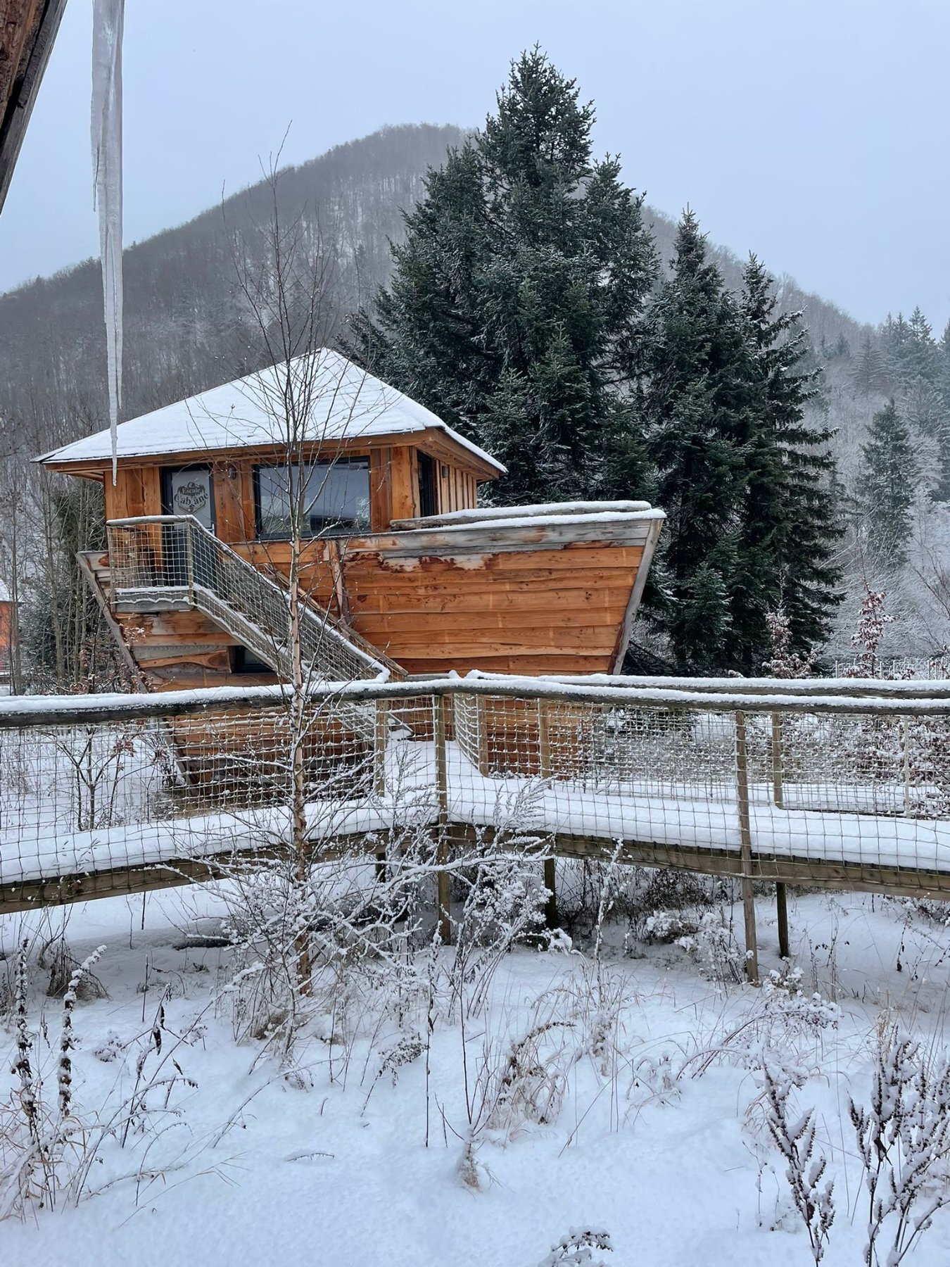 cabanes en alsace escale cabane hebergement insolite en alsace